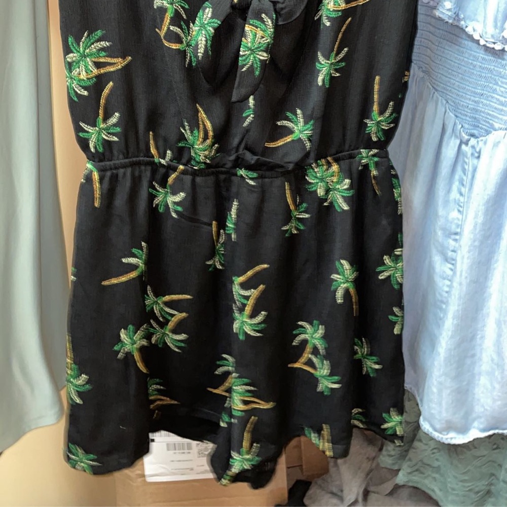Romper - Picture 2 of 2